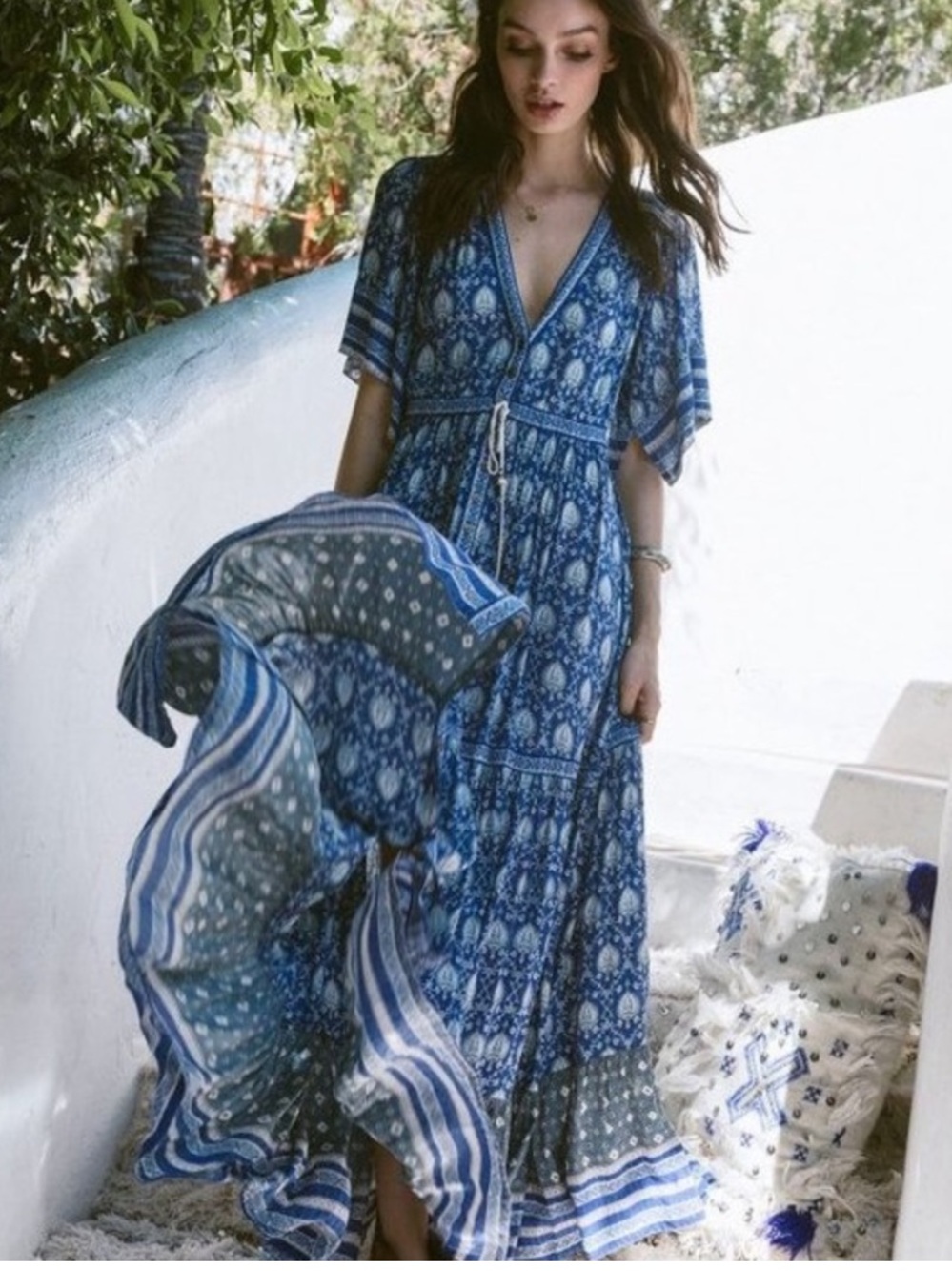 Spell ORACLE indigo medium prof altered gown, silver threads some wear, read 🦋